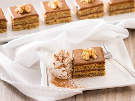 Layered Cream Cake Dessert